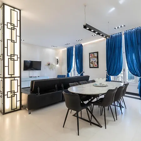 110 M2 Golden Square, Renovated, 20metres Croisette, Parking Private *