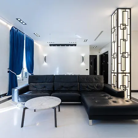 דירה 110 M2 Golden Square, Renovated, 20metres Croisette, Parking Private *